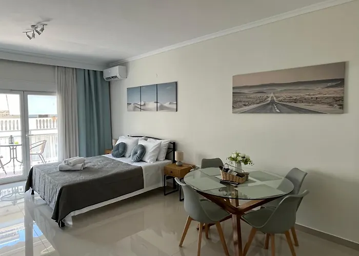 Irene Front Luxury * Peraia (Thessaloniki)