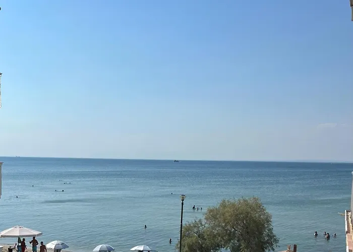 Irene Front Luxury Apartment Peraia (Thessaloniki)