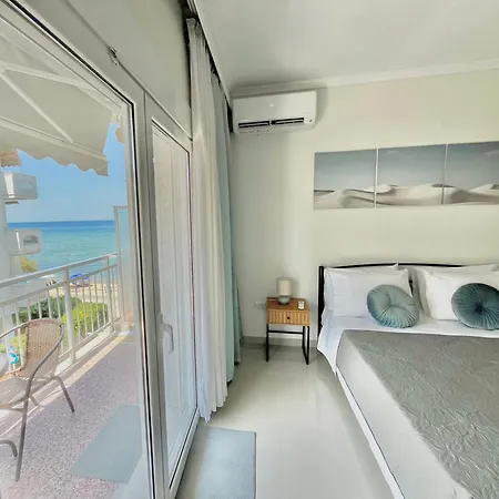 Irene Front Luxury Apartament *